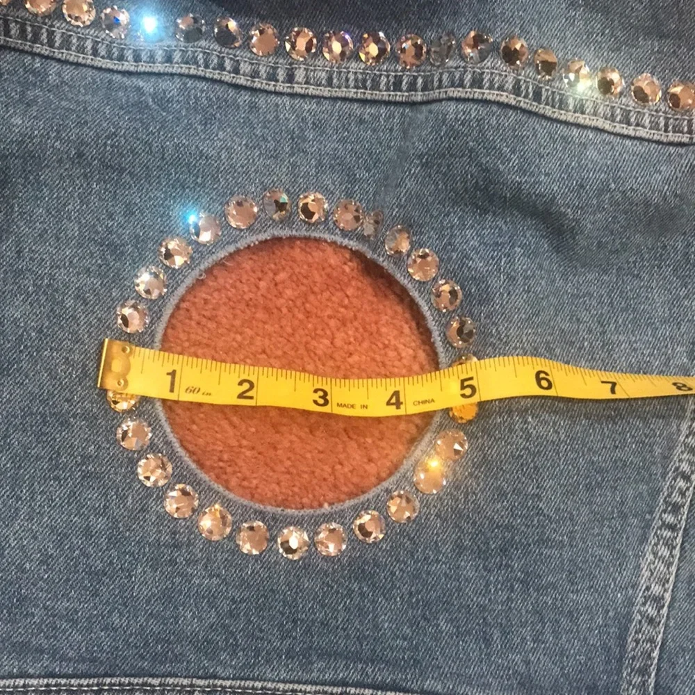 7 for all mankind Jean jacket with Swarovski element . Watch the video please - Picture 16 of 17
